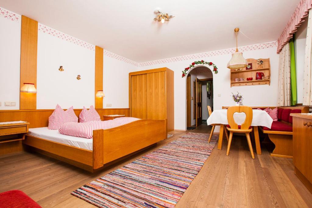 Schottenhof Fulpmes Habitación foto